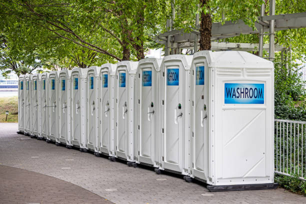 Best Portable restroom trailer rental  in Wetherington, OH